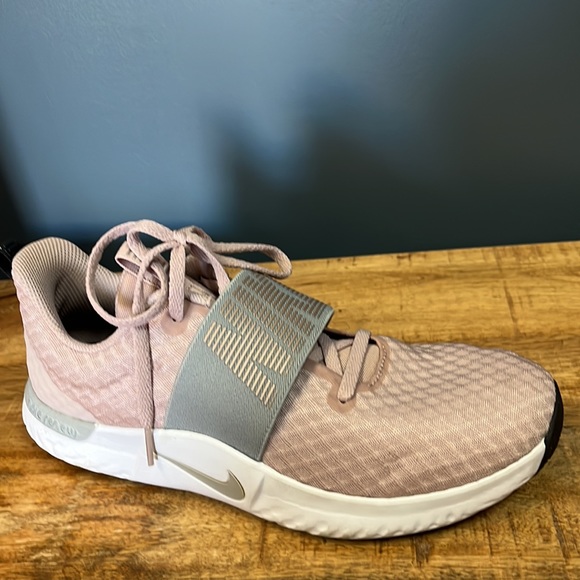 Nike Tennis Shoes Running 9.5 Pink Mauve - Picture 3 of 10